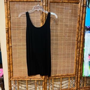 Black sleeveless knot top